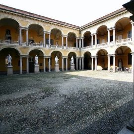 cortile_sede_centrale_1_e1564994273161.jpg