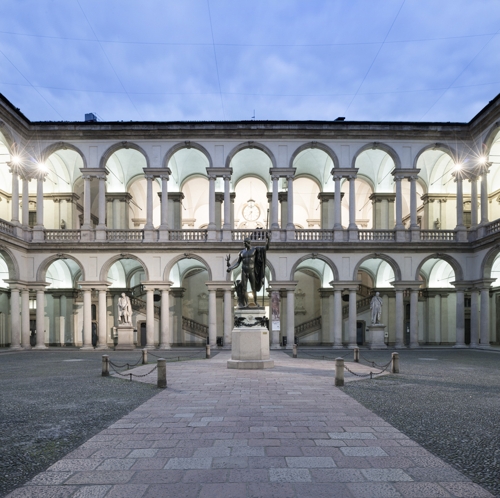 Cortile d_Onore Brera  ph.Cosmo Laera.jpg